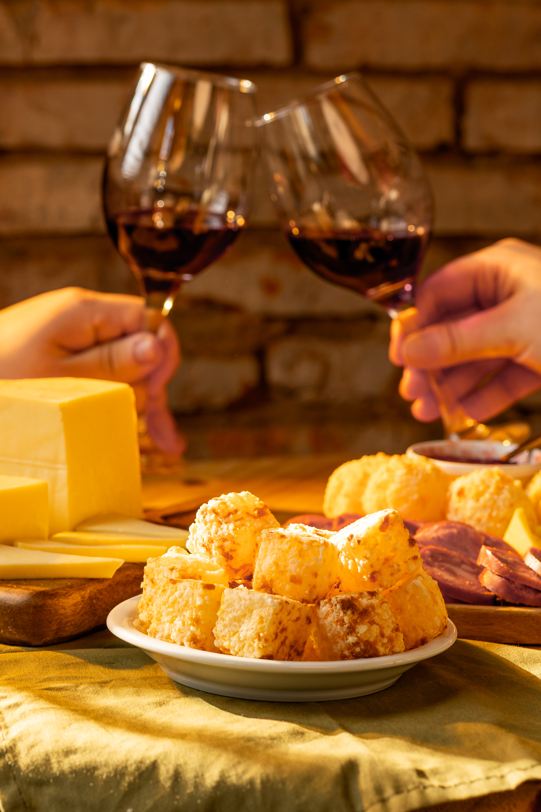 Petiscos e bebidas em momento de confraternizacao